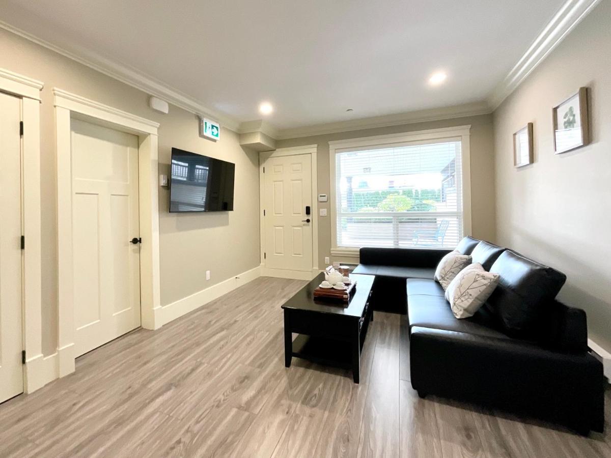 New Two-Bedroom Legal Suite With Parking Уайт-Рок Экстерьер фото